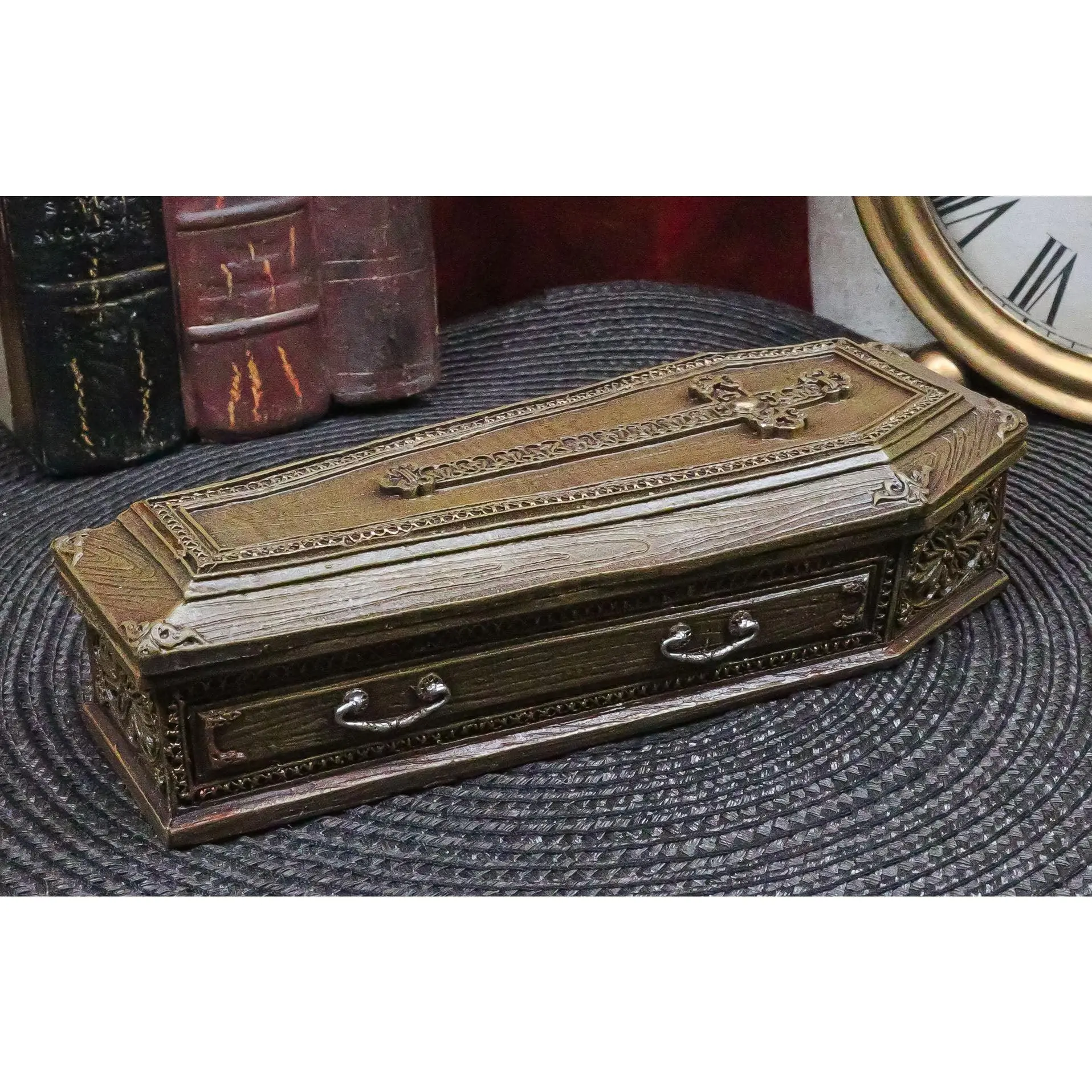 Rustic Vampire Coffin Vanity Organiser, Rest In Peace Dracula-Themed Casket Trinket Box, 8"L Home Decor Figurine Accent