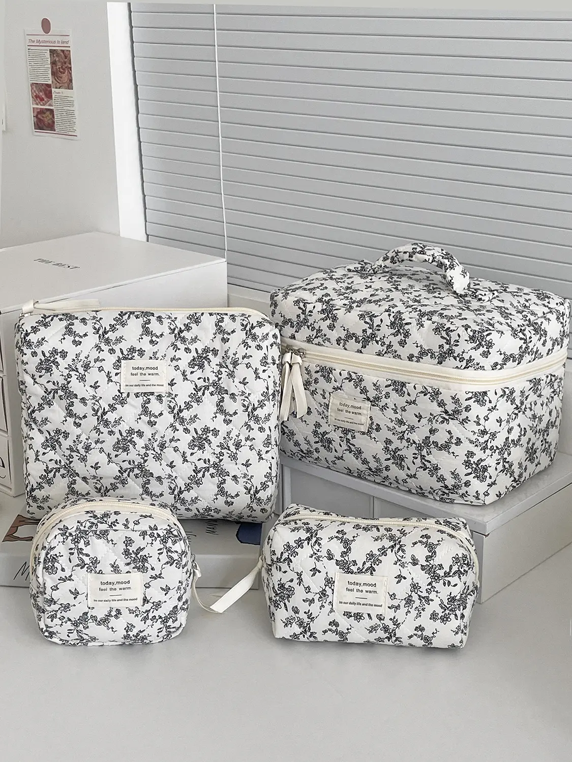 The Jelly Home Women's 4-Piece Chic Artistic Polyester Makeup Bag Set - Vintage Black and White French Floral, Korean Retro Style, High-Capacity, Portable Zipper Letter Travel Storage Bag for Casual Outings, Elegant, Makeup Organizer
