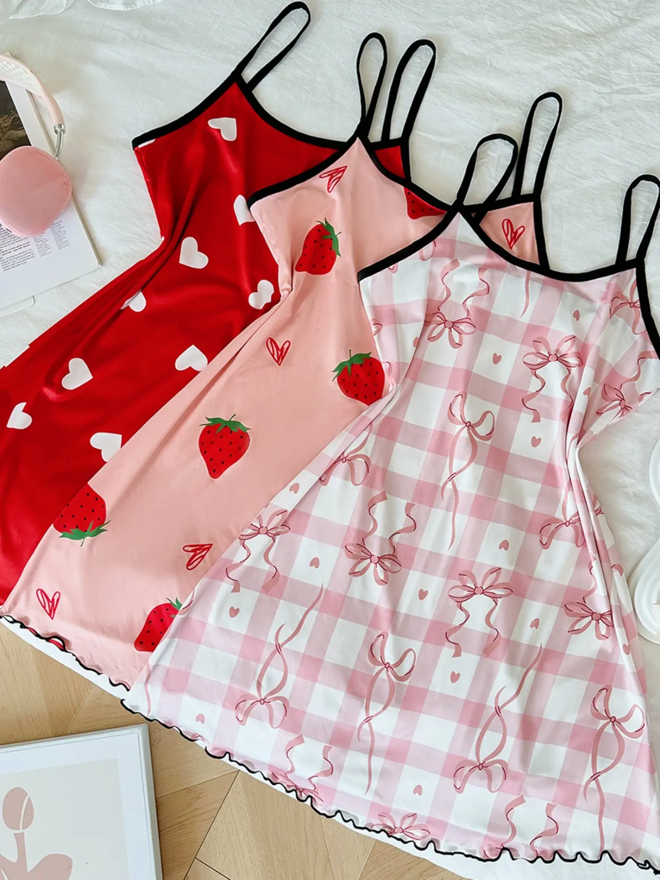 Stylish Women's Sleeveless Camisole Dress, Mixed Colors & Strawberry Print, Comfortable Casual Elegant Nightwear Loungewear Sleepwear Set, 3-Pack Womenswear, Cami Nightdress, Printed Nightgown