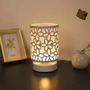 Creative Flower Pattern LED Table Lamp, USB Rechargeable LED Night Light, Decorative Desk Lamp for Bedroom, Living Room, Office, Flower Design Lamp