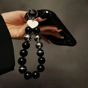 1pc Fashion Beaded Phone Charm Strap, Black ABS Wristband with Heart Keychain Pendant, Women'S Mobile Accessory, Phone Accessories