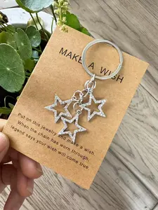 Cute Hollow Out Star Shaped Keychain with Card, Bling Bling Keychains, Rhinestone Decor Keychain for Women & Men, Trendy All-match & Exquisite Keychain for Birthday Gift, Stylish Keyring