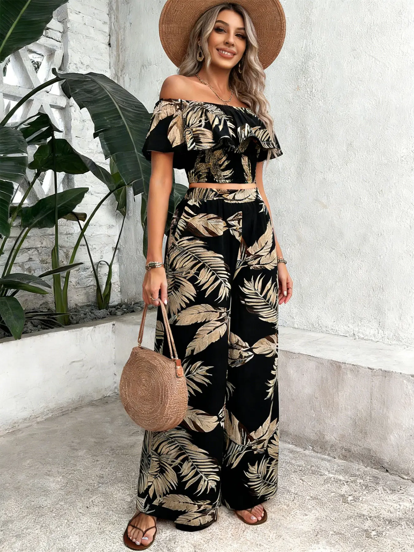 Two-piece set of women's black palm leaf print off-the-shoulder short top + wide-leg pants, light holiday style two-piece set, casual chic set, suitable for tropical vacation, seaside wear, light social afternoon tea, casual street wear, Flared Pants Set