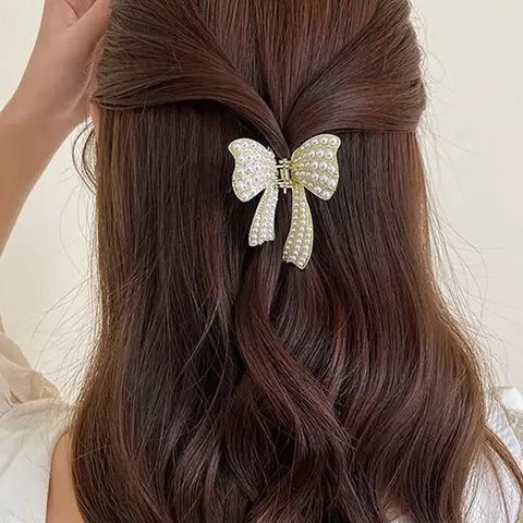 Elegant Faux Pearl Decor & Textured Metal Decor Hair Claw, Bow-shaped Hair Claw, Fashion Butterfly Design Updo Hair Accessories for Women & Girls, Ponytail Claw Clip, Butterfly Clips, Barrettes, Hair Clips for Styling