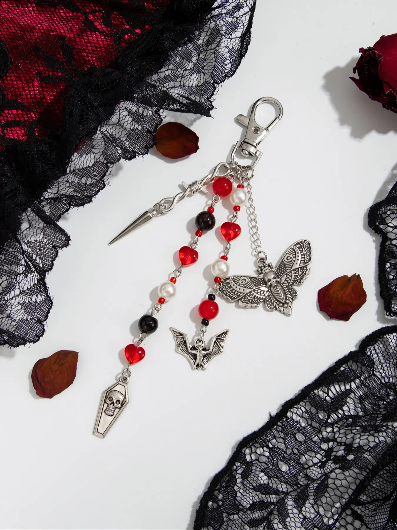 Creative Halloween Cross Butterfly Pendant Pearl Crystal Keychain, Aesthetic Keychain, Y2K Fashion Accessory, Random Beads, Party Style, No Choking Hazard