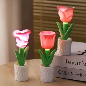 Creative Flower Small Table Lamp, LED Desktop Small Flower Lamp, Birthday Atmosphere Desktop Ornament, Ins Christmas Decoration Mini Night Light, Light Up Rose