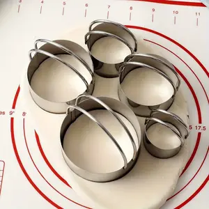 5pcs Stainless Steel Biscuit Mold Hanging Basket Double-handle Biscuit Mold, Versatile Kitchen Baking Tools, Easy To Clean Mold Shapes for Pastries and Cookies, Cookie Cutters Home