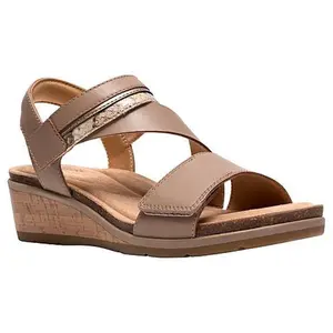 Clarks Collection Kacha Wave Wedge Sandal