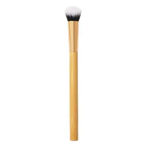 Angled Concealer Brush, Seamless Blending for Flawless Makeup Finish