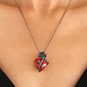 Love rose flower necklace women's ins gothic dark wrapped flower heart shape collarbone chain Valentine's Day ornament