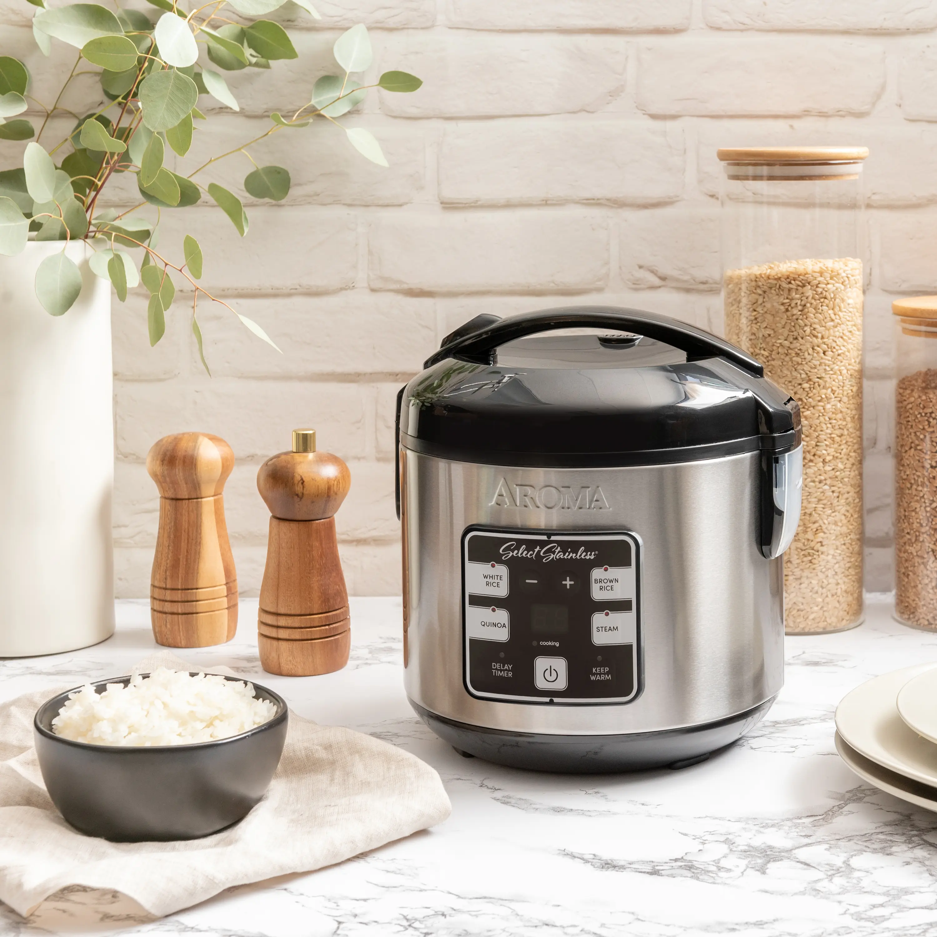 AROMA 4-Cup (Uncooked) / 8-Cup (Cooked) 2Qt. Select Stainless Digital Rice & Grain Multicooker