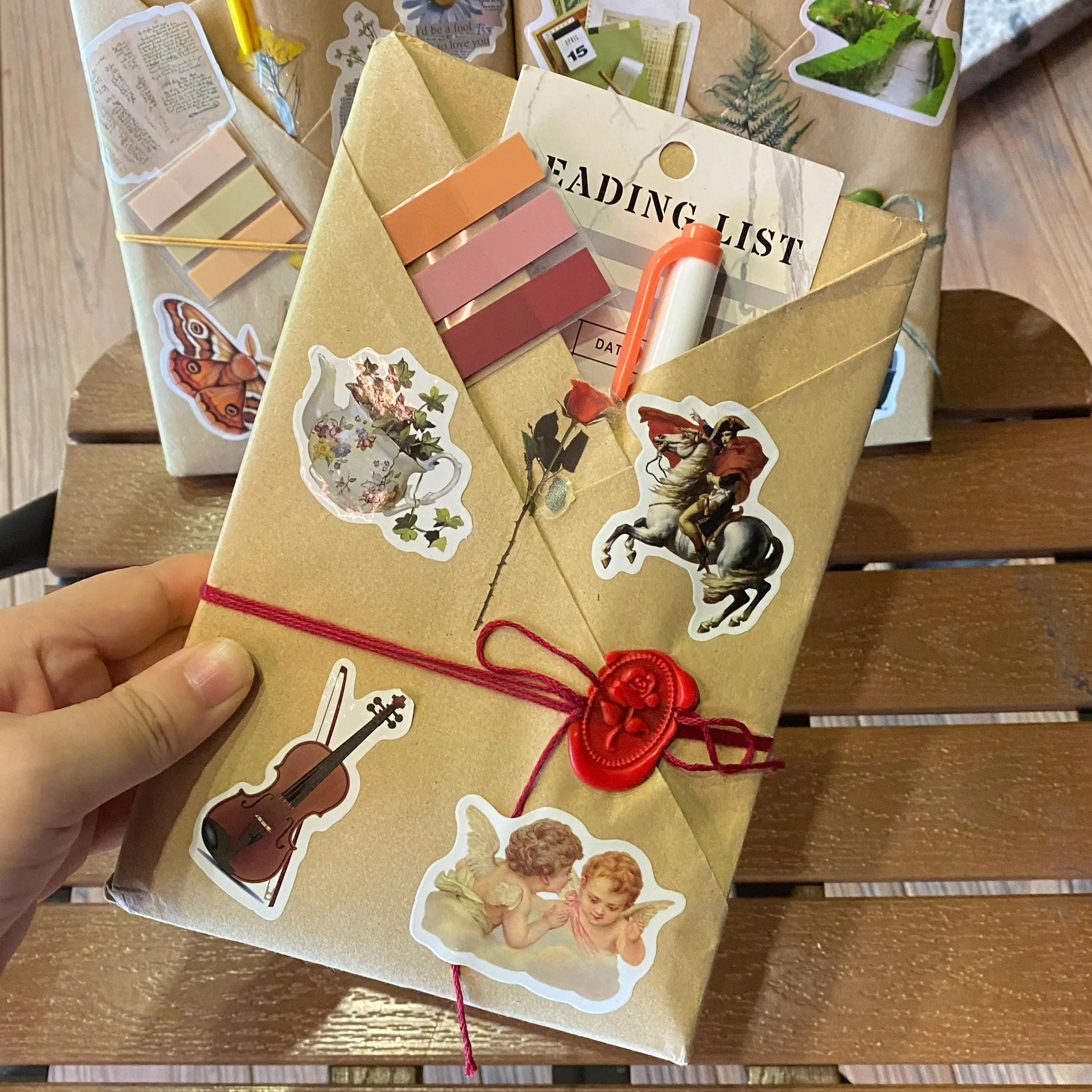 Blind Date with a gift by box- NEW | Best Gift for Reader | Box Gift | Mystery box| Surprise box| Box gift for women,Mystery,Fiction,Fantasy,Romance