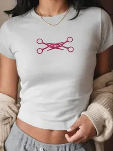Women's Scissors Print Round Neck Crop Tee, Casual Short Sleeve Crew Neck T-Shirt for Summer, Fashion Women's Top for Daily Wear, Casual Everyday Tops, Womenswear