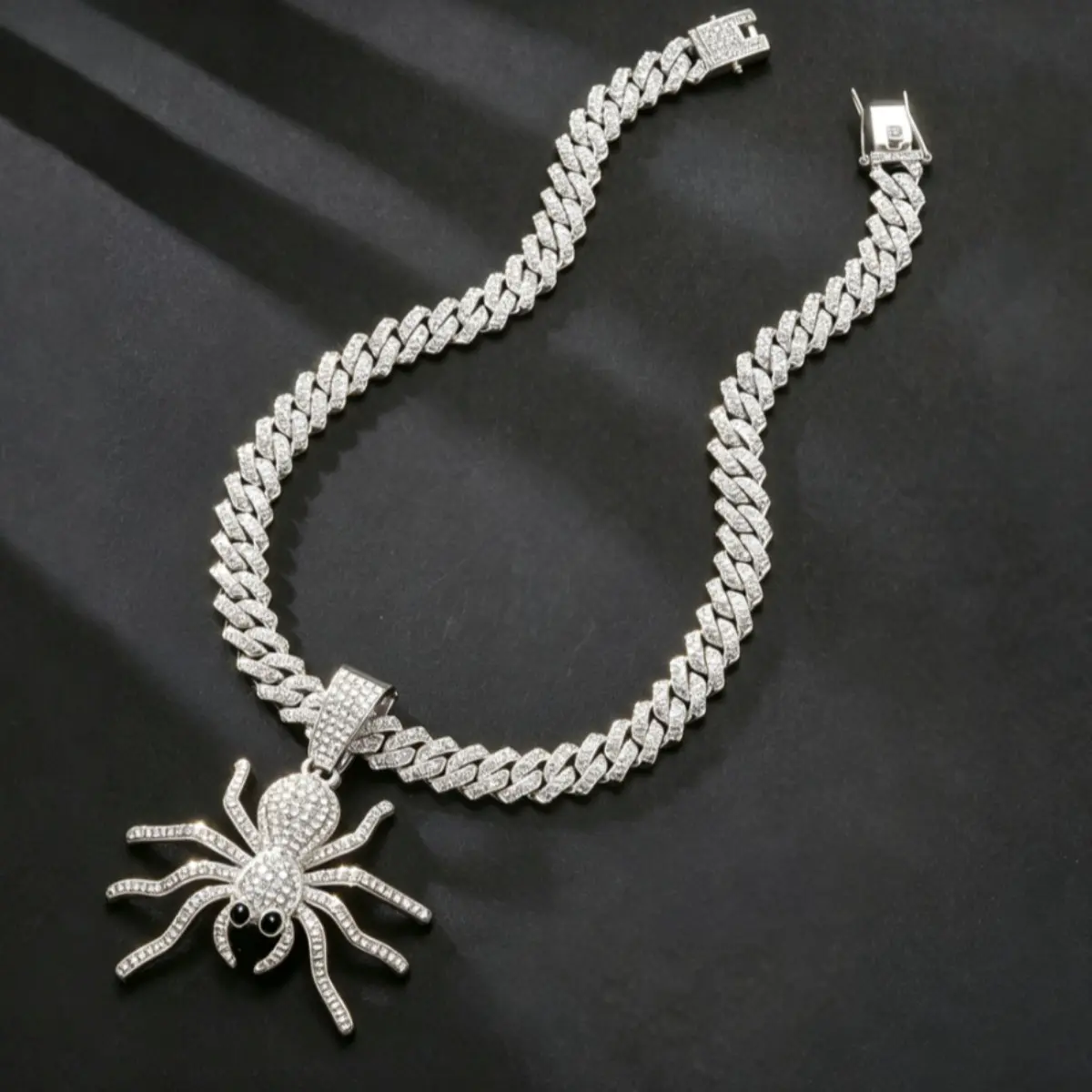 Iced Out Cuban Link Chain Spider Pendant Hip Hop Bling Necklace for Men Chunky Cubic Zirconia Party Jewelry