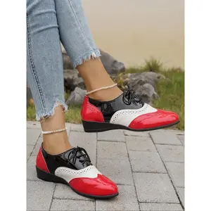 2025 spring and autumn new wedge color-blocked women's single shoes, British style round toe design, shallow mouth comfortable lace-up single shoes, fashionable and shiny, very suitable for daily wear