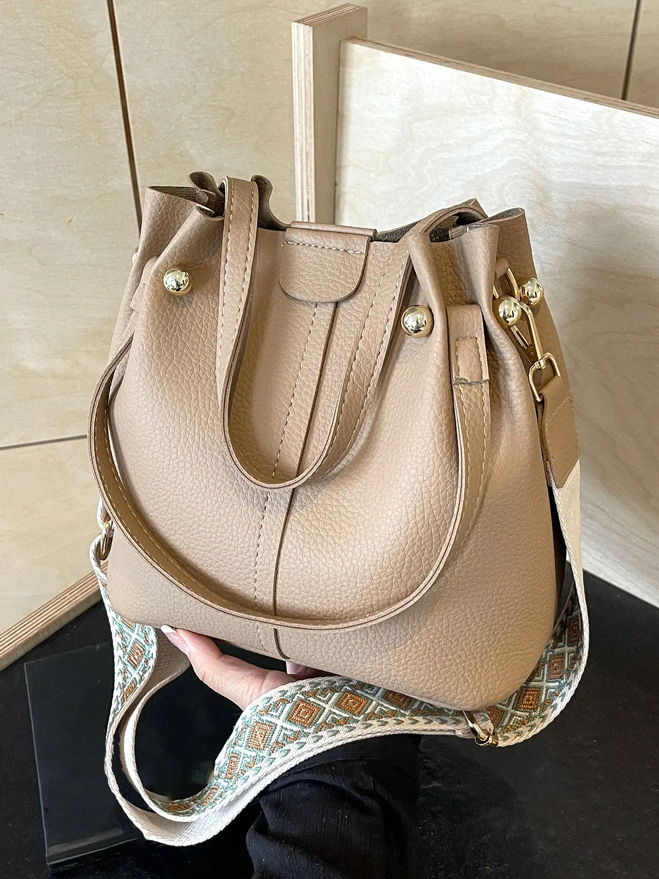 Textured bucket bag, Trendy commuting bag, Fashionable crossbody bag, Casual crossbody bags, adjustable shoulder strap and letter webbing, commuter crossbody bag, available in a variety of colors, suitable for daily travel, shopping, etc. Shoulder Bag
