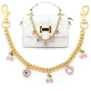 Women's Keychain Accessory, Cute Bag Charm Pendant Gift, Stylish Ladies' Jewelry & Accessories, Perfect for Everyday Use