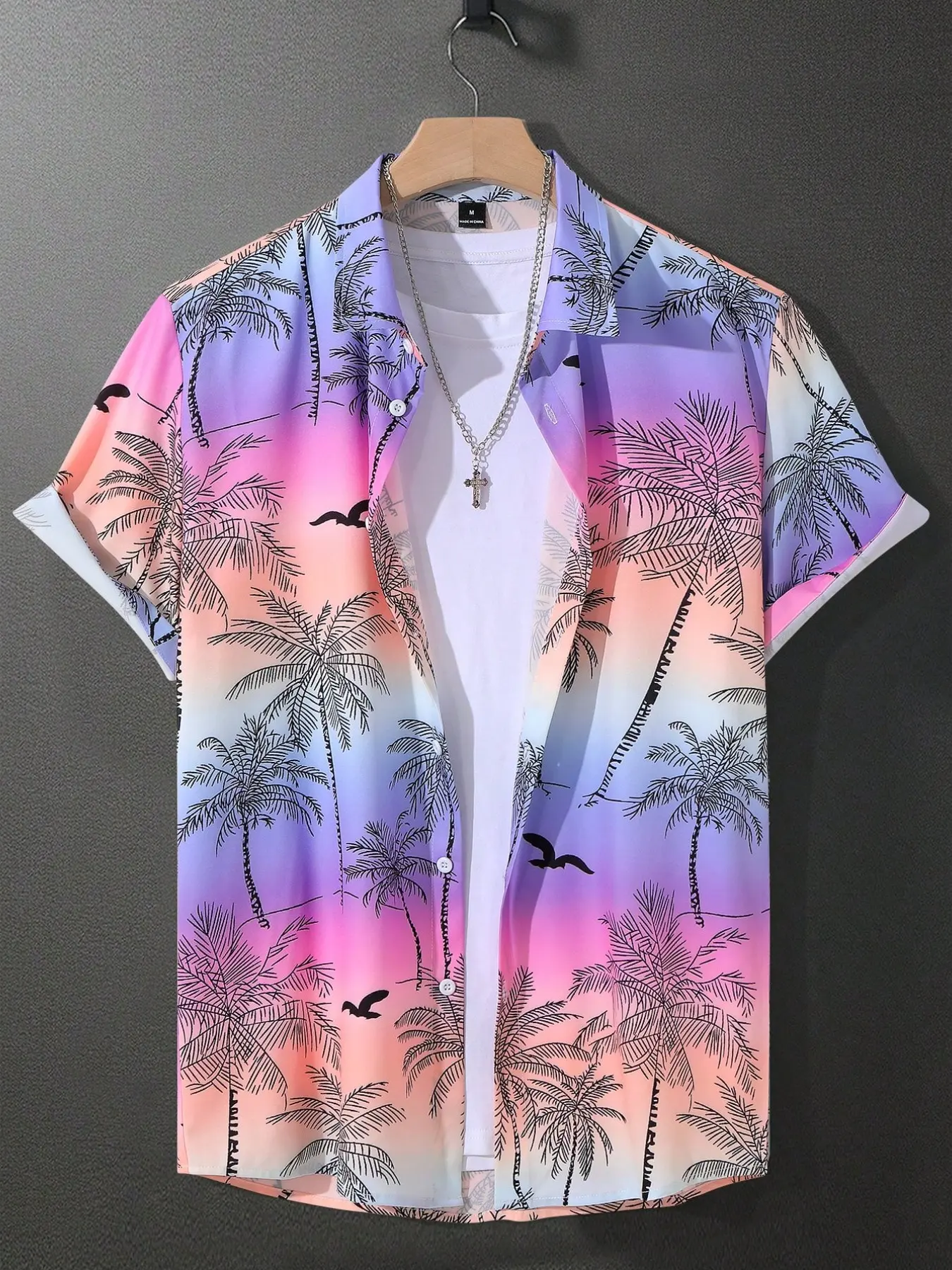 Men's Ombre Gradient Graphic Palm Tree Print Button Down Shirt, Short Sleeve Camp Collar Casual Loose Top, Tropical Summer Shirt for Street Style, Daily Wear, Casual Streetwear Clothes