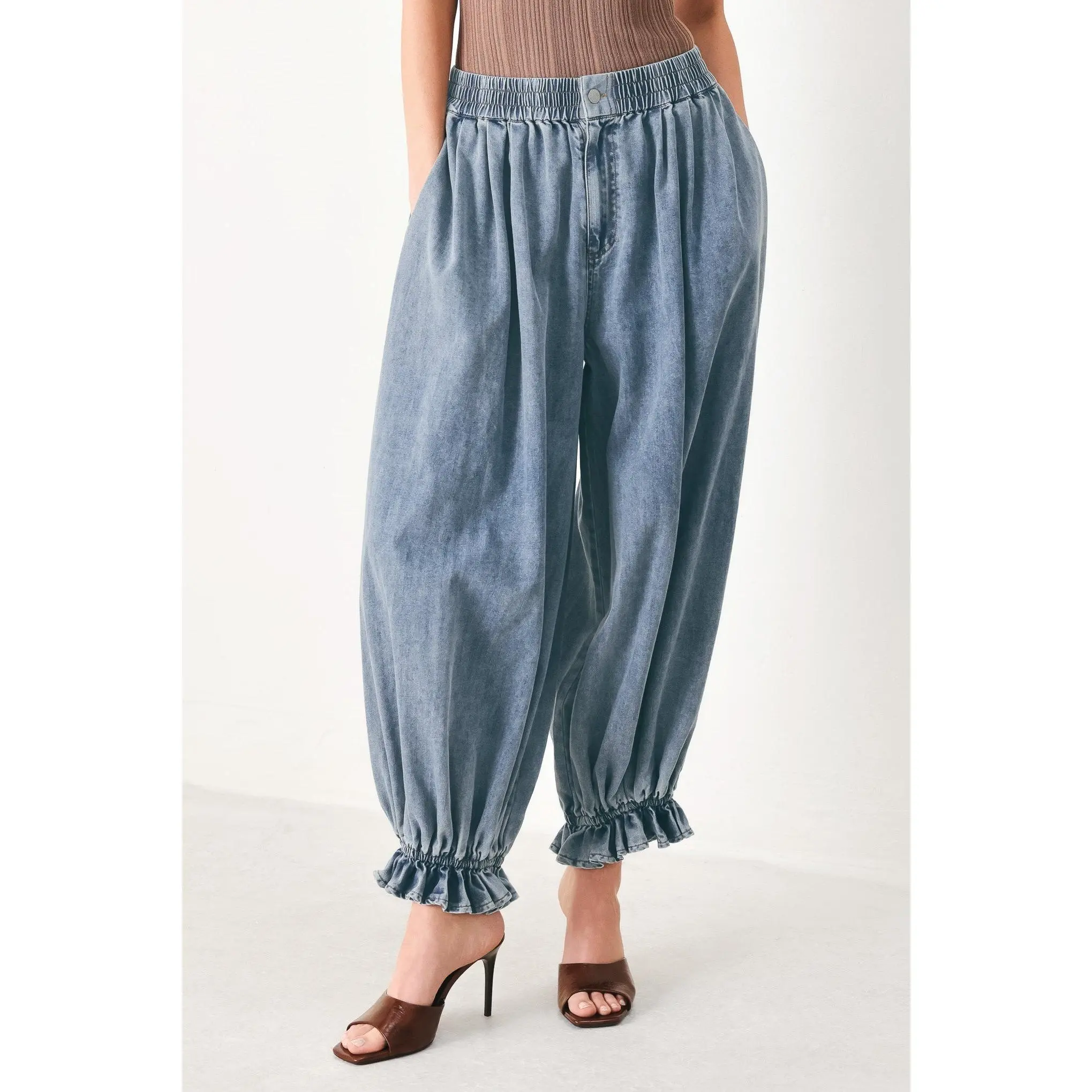 EASY VOLUME DENIM GENIE PANTS