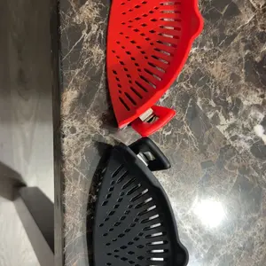 1 Piece Silicone Pot Filter Pasta Strainer with Adjustable Clips, Fruit Vegetable Food Strainer Kitchen Drain Sifter, Food Colander Kitchenware