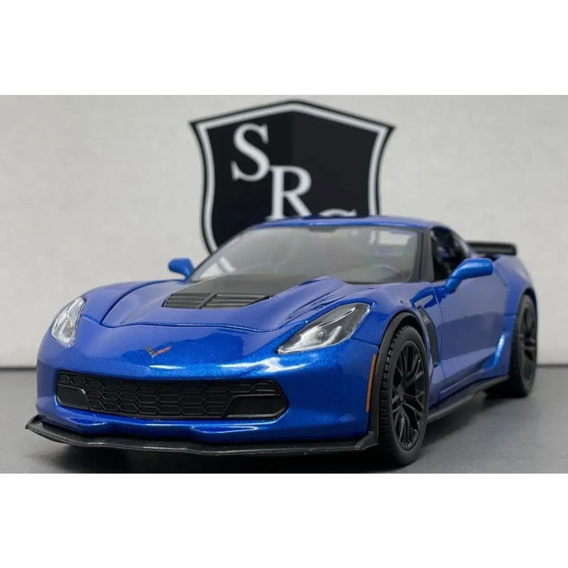 Chevrolet Corvette C7 Z06 - Maisto 1:24 Diecast