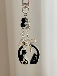 Style Music Earphone Bag Hanging Keychain, Mobile Phone Chain, Men and Women Backpack Pendant, Fashionable and Functional Keychain Accessory, Heart Design Keychain, Keychain Charms