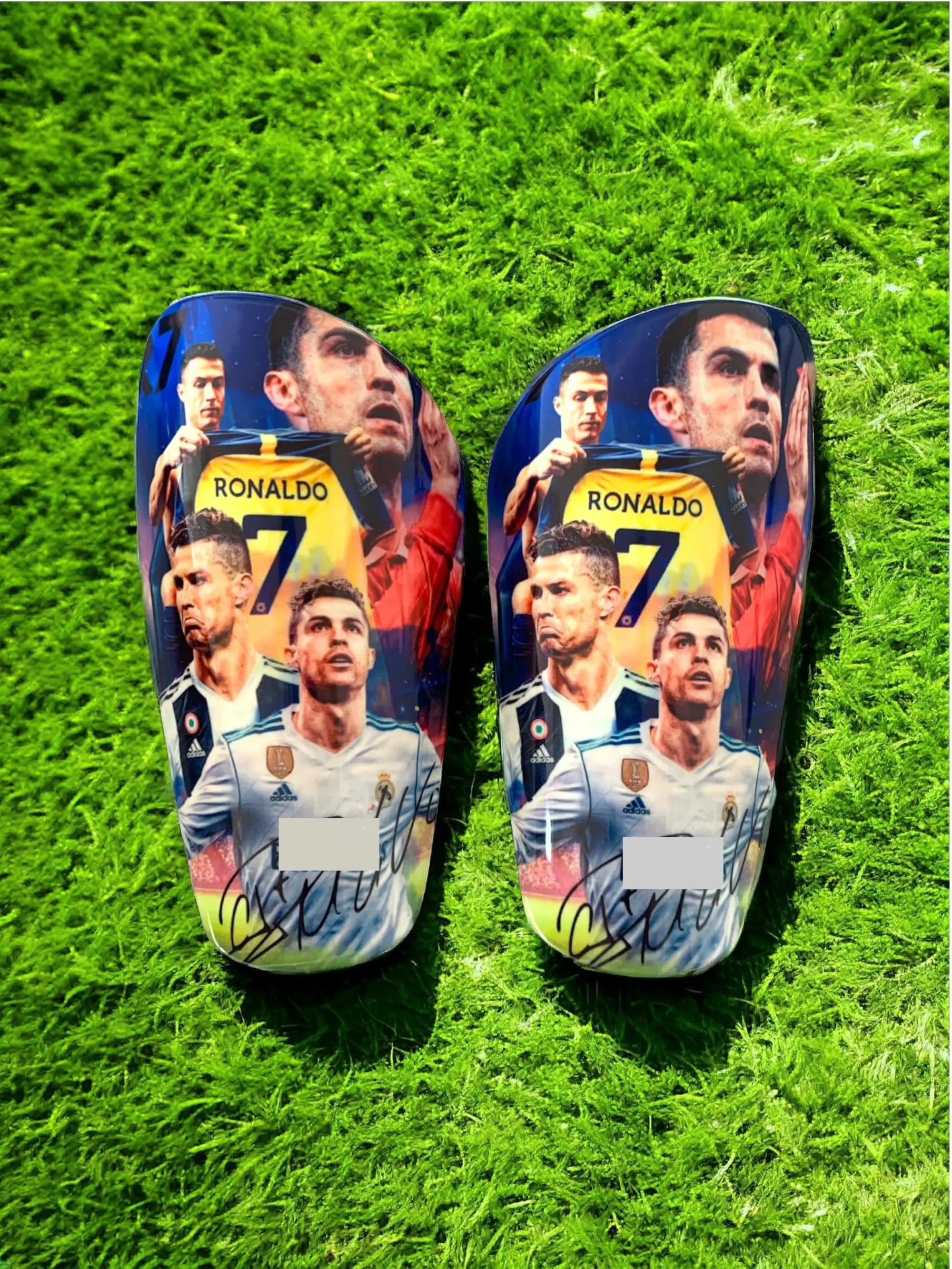 Custom shin guards, lightweight and unique designs for adults and children, size MINI, small, medium and large