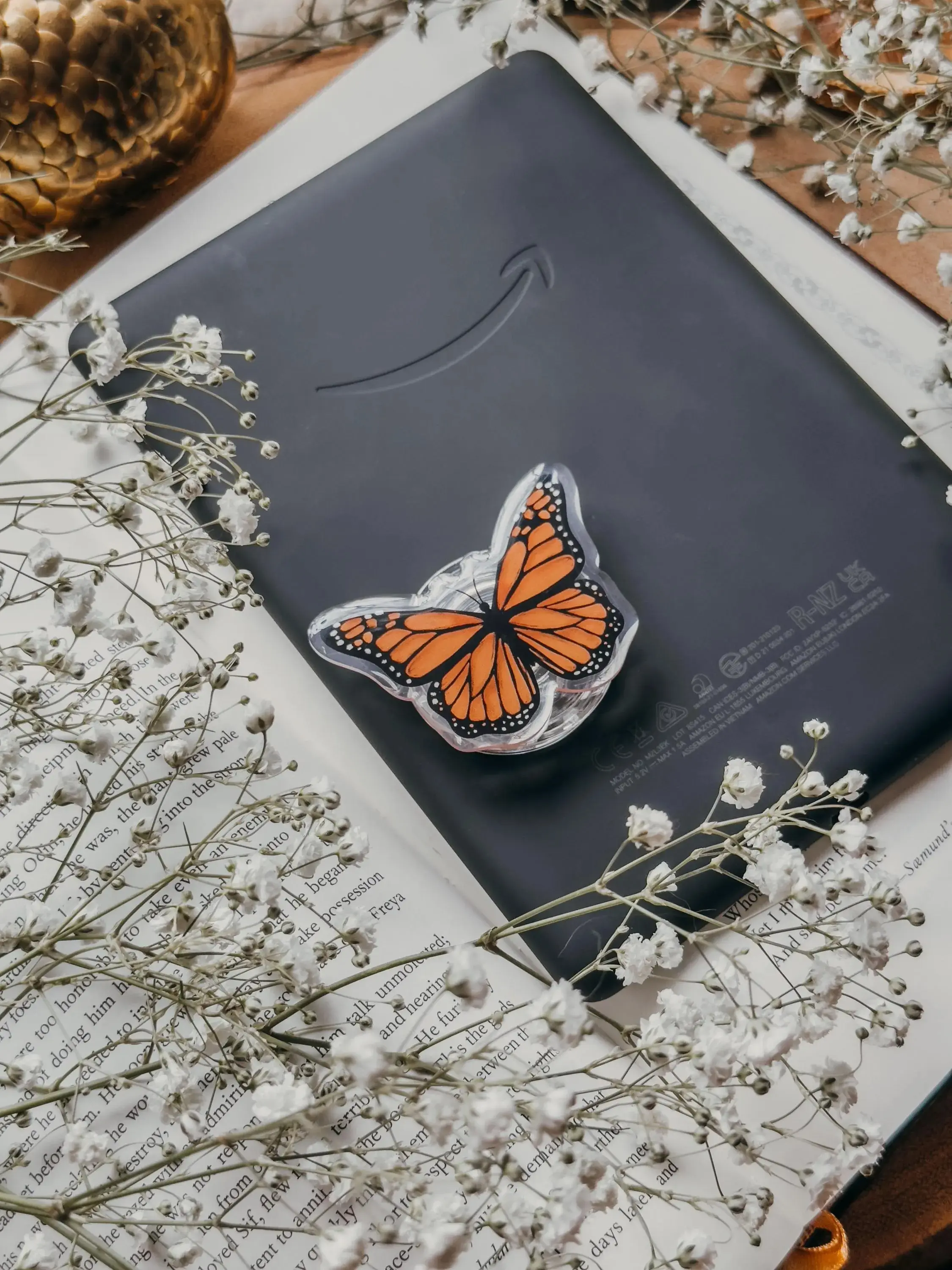 Monarch Butterfly Magnetic Kindle Grip Book Lover Cute Bookish Kindle Accessories Phone Holder PopSocket Phone Grip Magnetic Pop Socket Phone Grip
