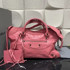 Pre-owned Balenciaga Leather Shoulder Bags 14.96'' R1809 Shoulder Bag C14046378503 1016 T1 Chloe