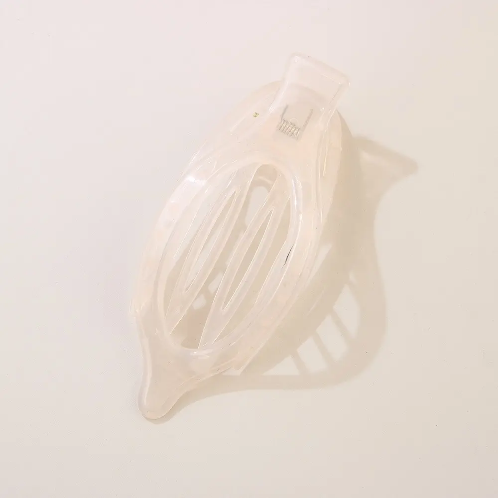 #26 Bright Light Champagne [Pointed Duck