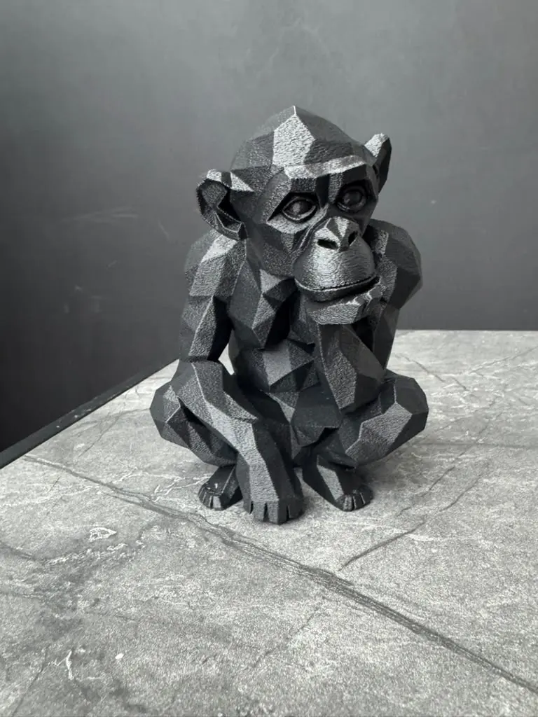 Geometric Thinking Monkey Sculpture – Low Poly Gorilla Statue, Modern Home Office & Shelf Decor