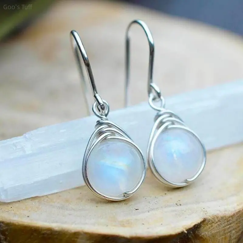 Women's Minimal Drop Earrings, Elegant Unique Simple-Silhouette Danglers, Aesthetic Creative Sleek Costume Jewelry, Earrings for Women for Daily, Date, Office Use