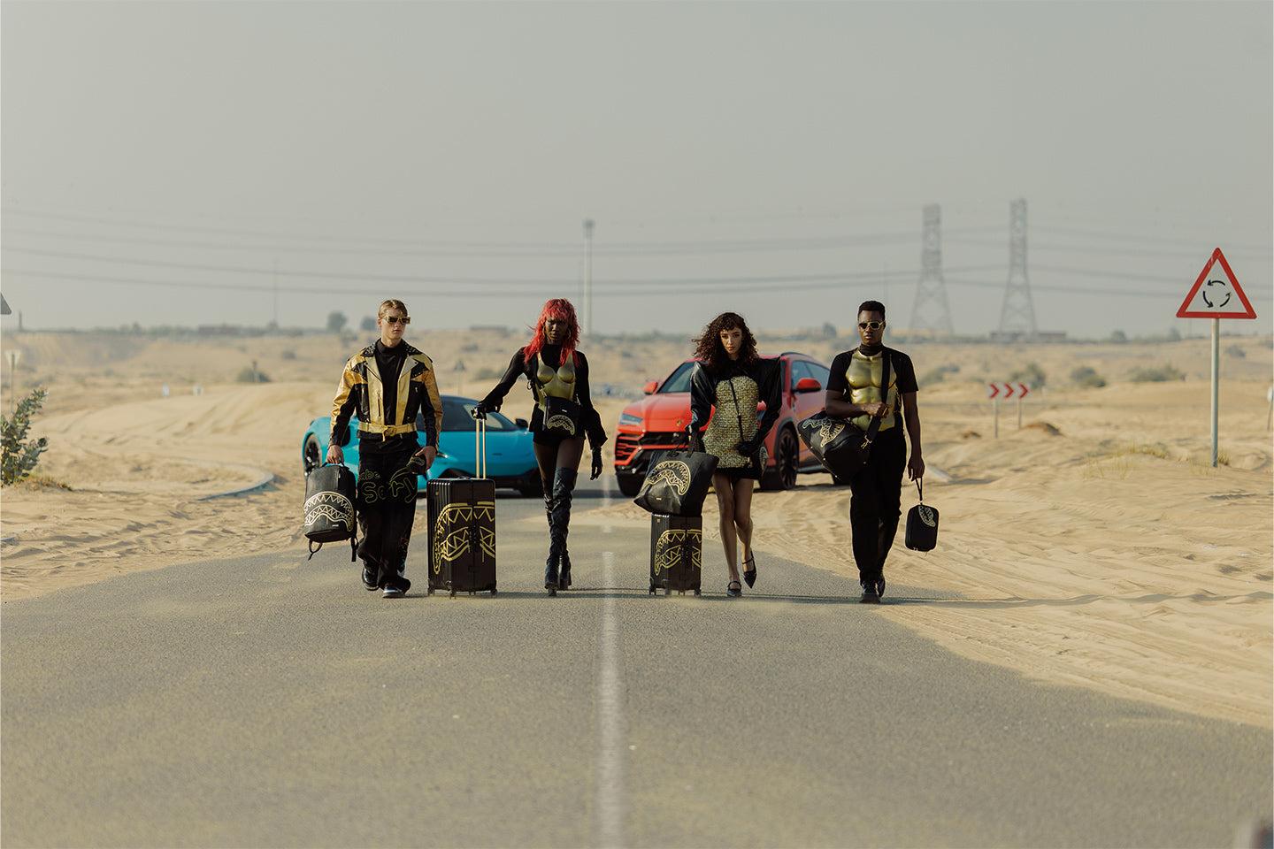 GOLD FANG BEACH TOTE