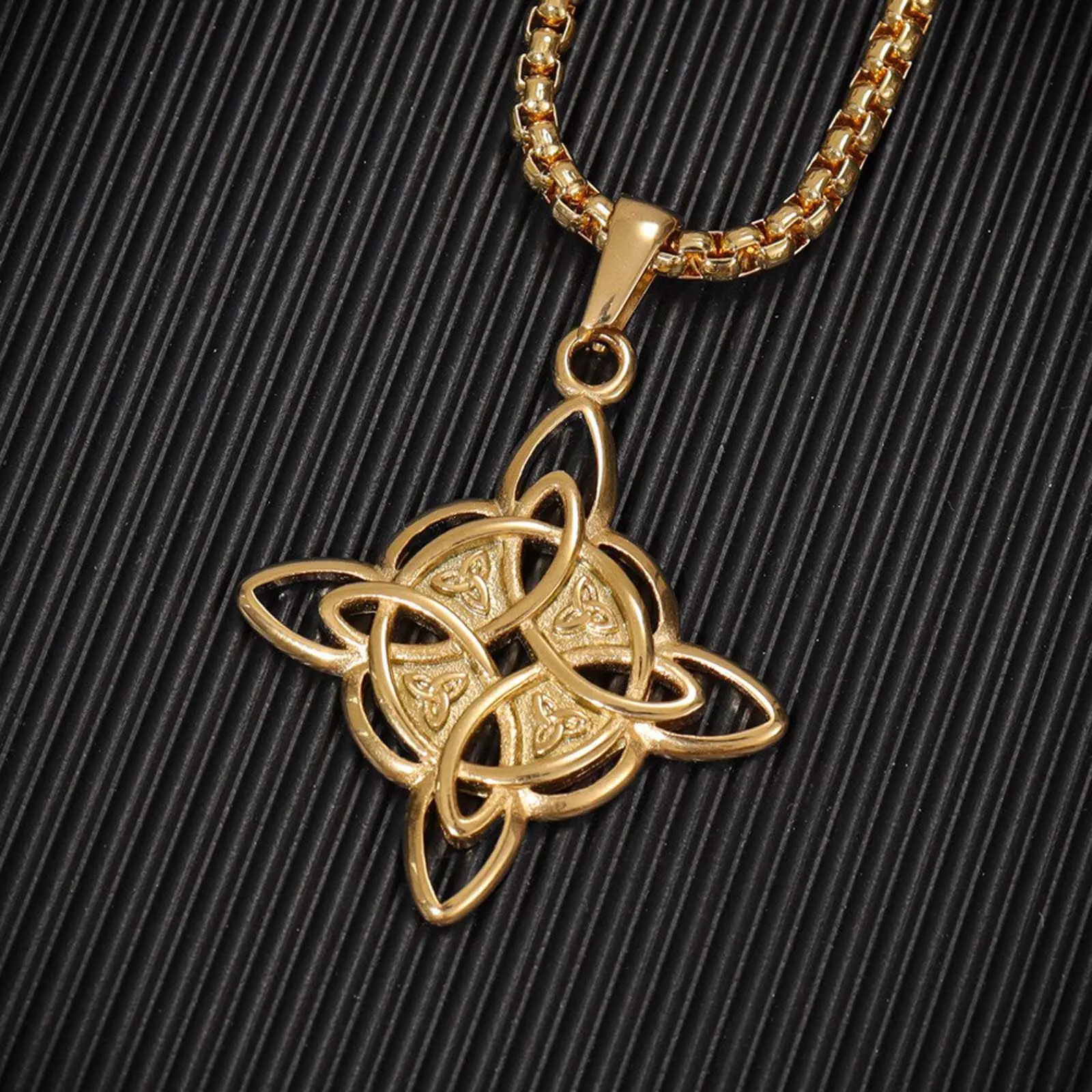 Unisex Witch Knot Pendant Necklace, Polygonal Geometric Design, Polished Metal Finish, Strength & Protection, Knotted Box Chain, Mystical Charm Necklace for Daily Wear, Polished Metal Finish Necklace