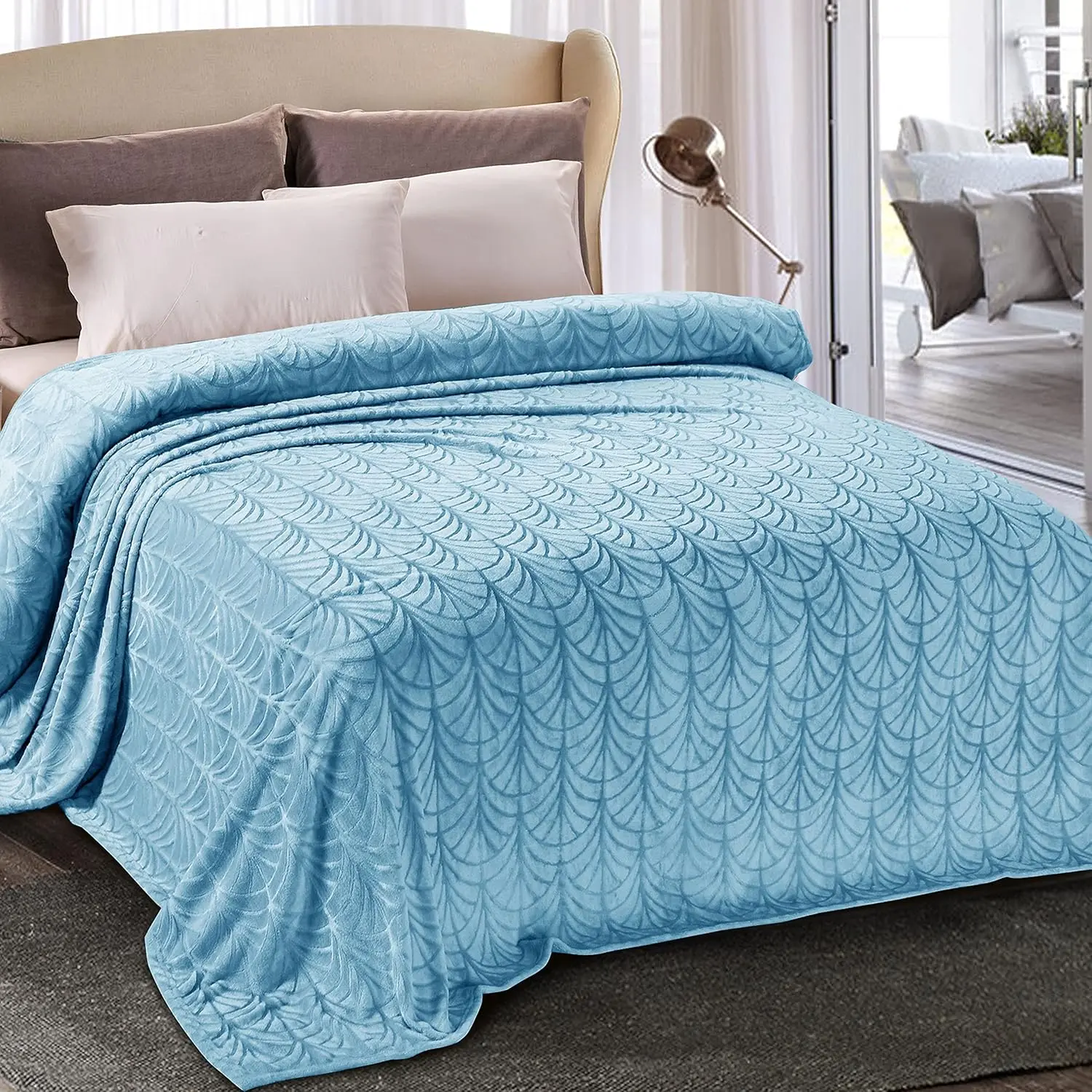 Flannel King Size Microfibre Fluffy Velvet Bedspread Coverlet - 90x104 in Decorative Vintage Pattern, Warm, Lightweight, Fade Resistant, Antistatic, Machine Washable Blue Bedding Throw