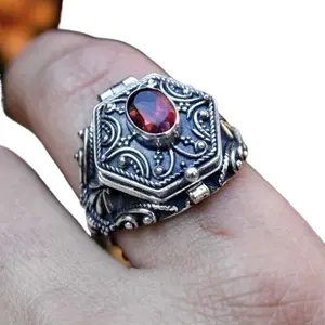 Vintage Unisex Ring with Simulated Ruby for Daily Wear and Gift Giving