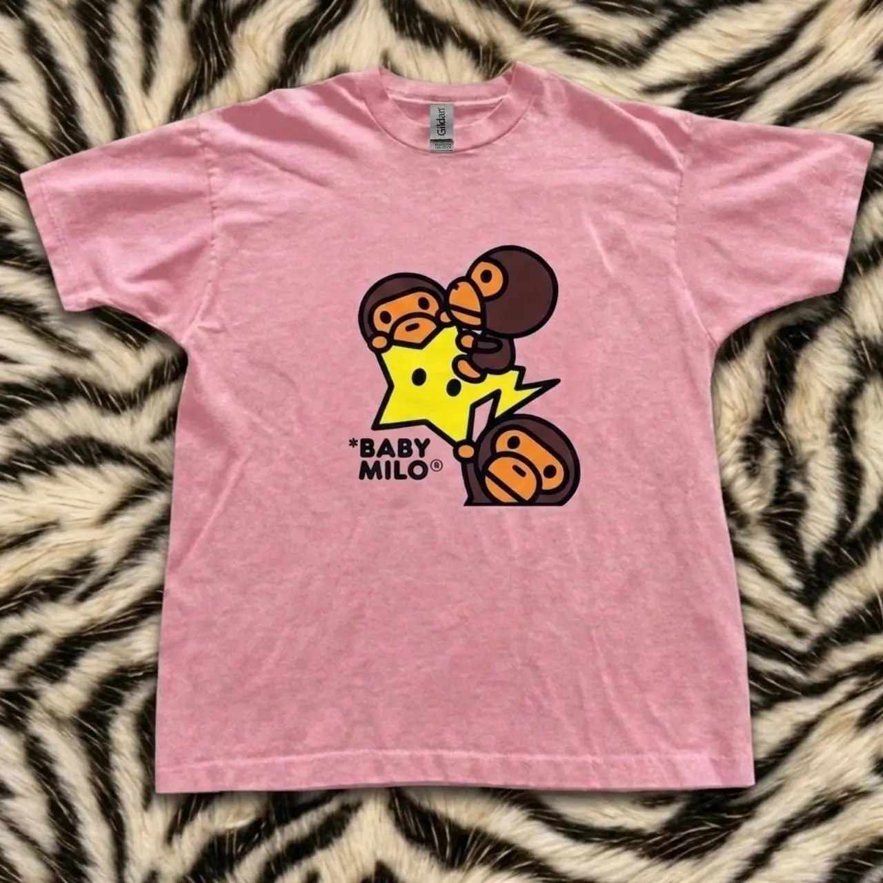 Cute Three Monkeys Yellow Graphic T-Shirt, Funny Cartoon Animal Humorous Printed Graphic Tee, Vintage Urban Streetwear Style Loose Fit Casual Unisex Heavy Cotton T-Shirt
