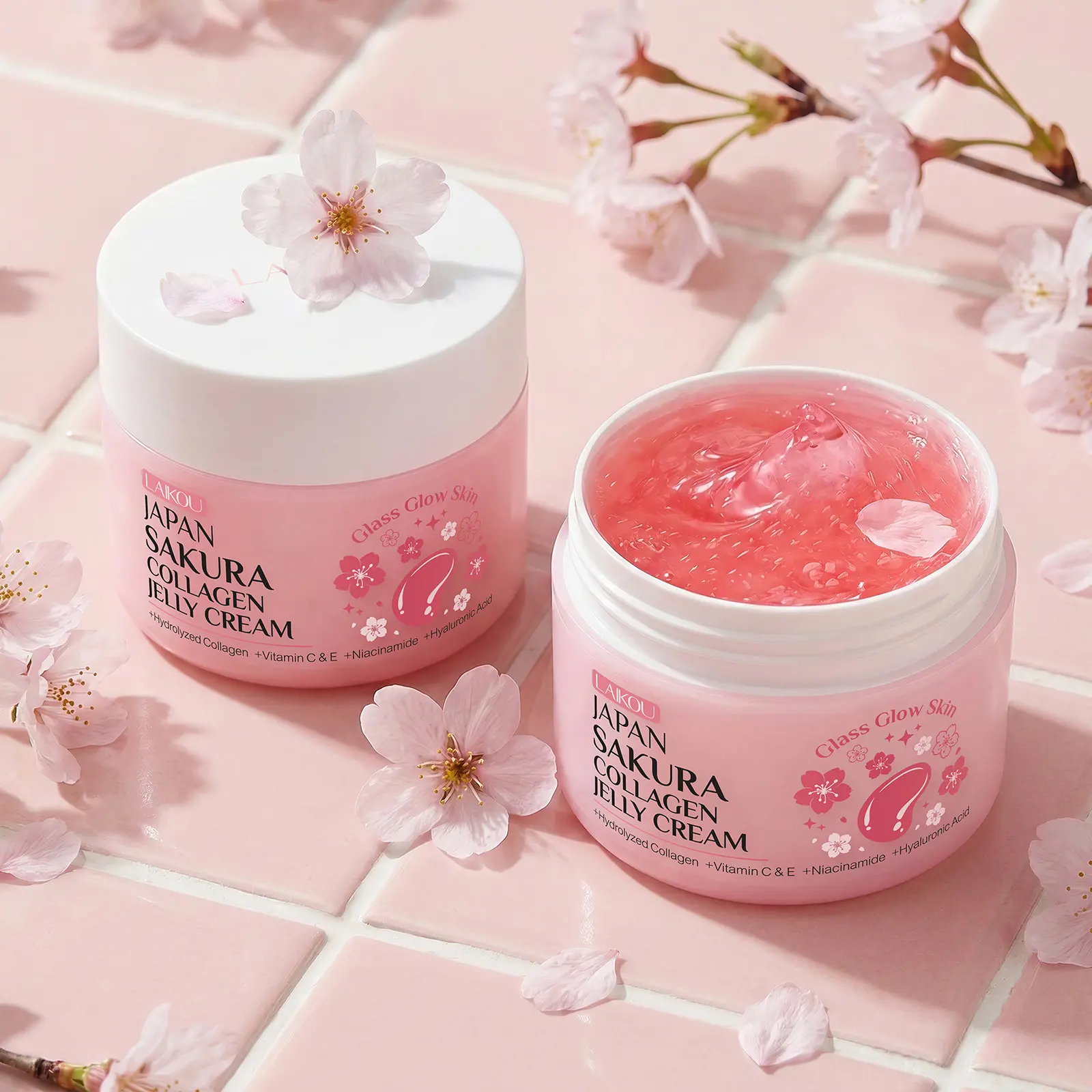 Collagen jelly cream, a glassy luminous moisturizing cream containing niacinamide, hyaluronic acid, vitamins C and E, suitable for dry skin as a Deep Hydrating Cream