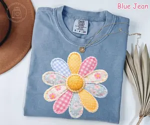 Comfort Colors Faux Patchwork Flower TShirt, Spring Flower T-Shirt, Vintage Cottagecore Tee, Daisy Floral Womens Tee, Summer Graphic Tshirt