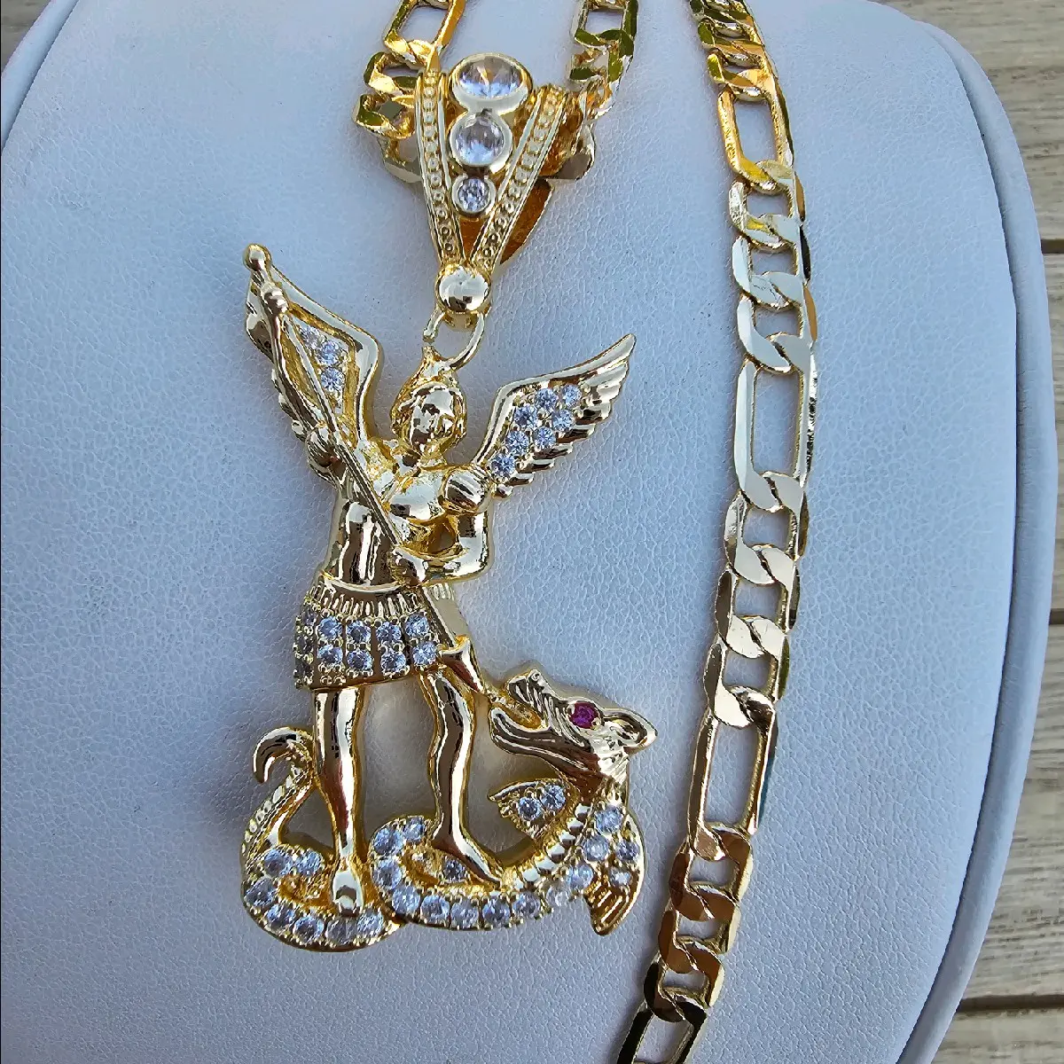 New san miguel arcangel gold plated necklace New san miguel arcangel gold plated necklace