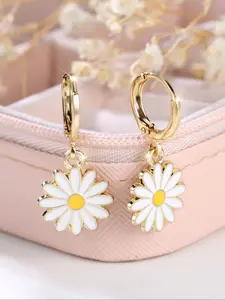 Cute Daisy Design Hoop Earrings, Fashionable Jewelry for Women & Girls, Trendy All-match & Exquisite Jewelry for Birthday Gift, Dainty Fashion Jewelry