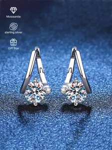 S925 Sterling Silver 1-carat Artificial Moissanite Earrings, Hypoallergenic Earrings for Women, Perfect for Weddings, Engagements, Anniversaries, and Is an Exquisite Gift, High Quality Earrings