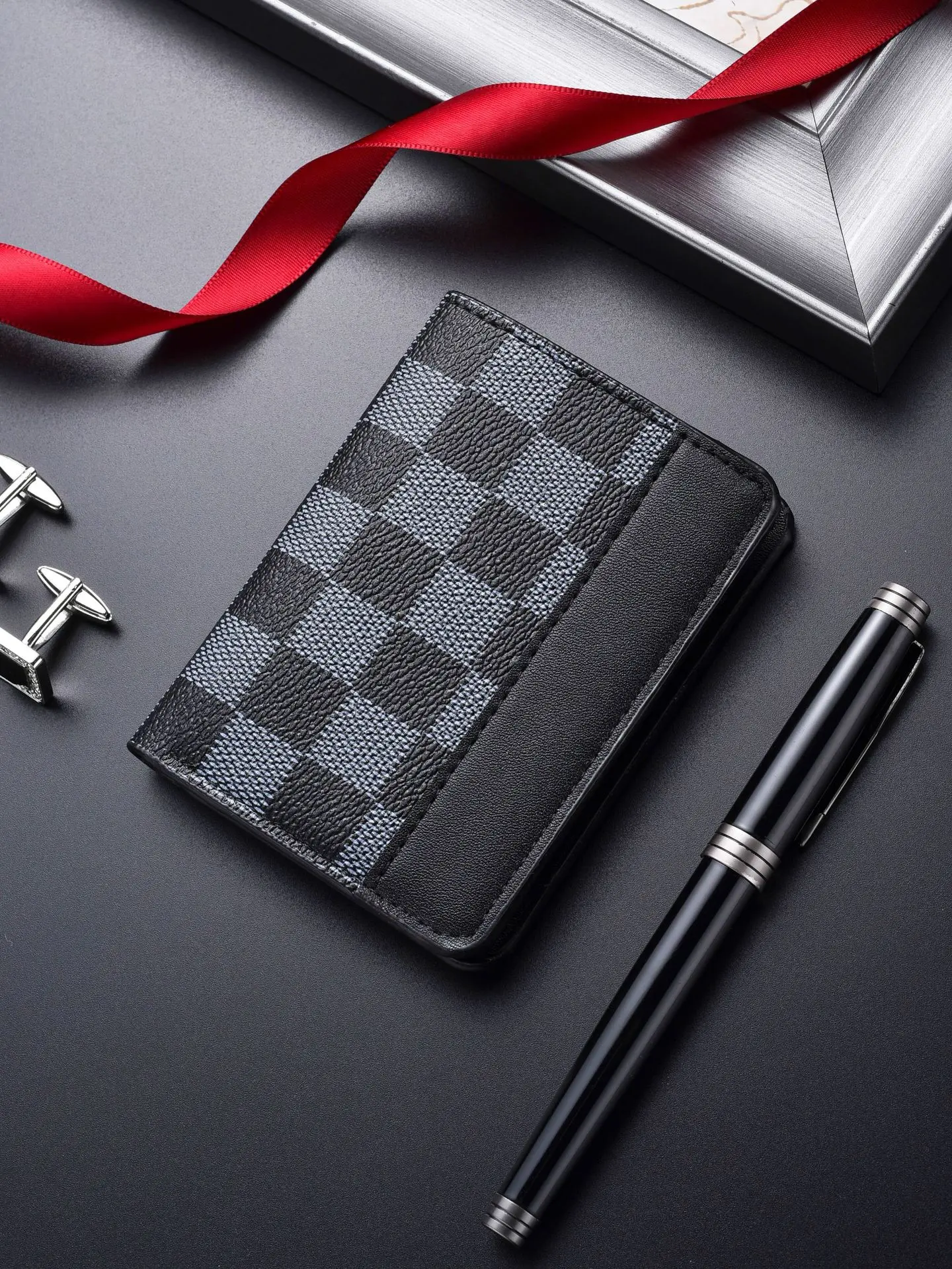 GOODBEE Chic Men's Wallet - Zip-Around, High-Capacity Multi-Slot Clutch with Coin Purse for Business Use, Small Size Short Handy Simple Mens Wallet, Ideal Mens Gifts, Short Wallet