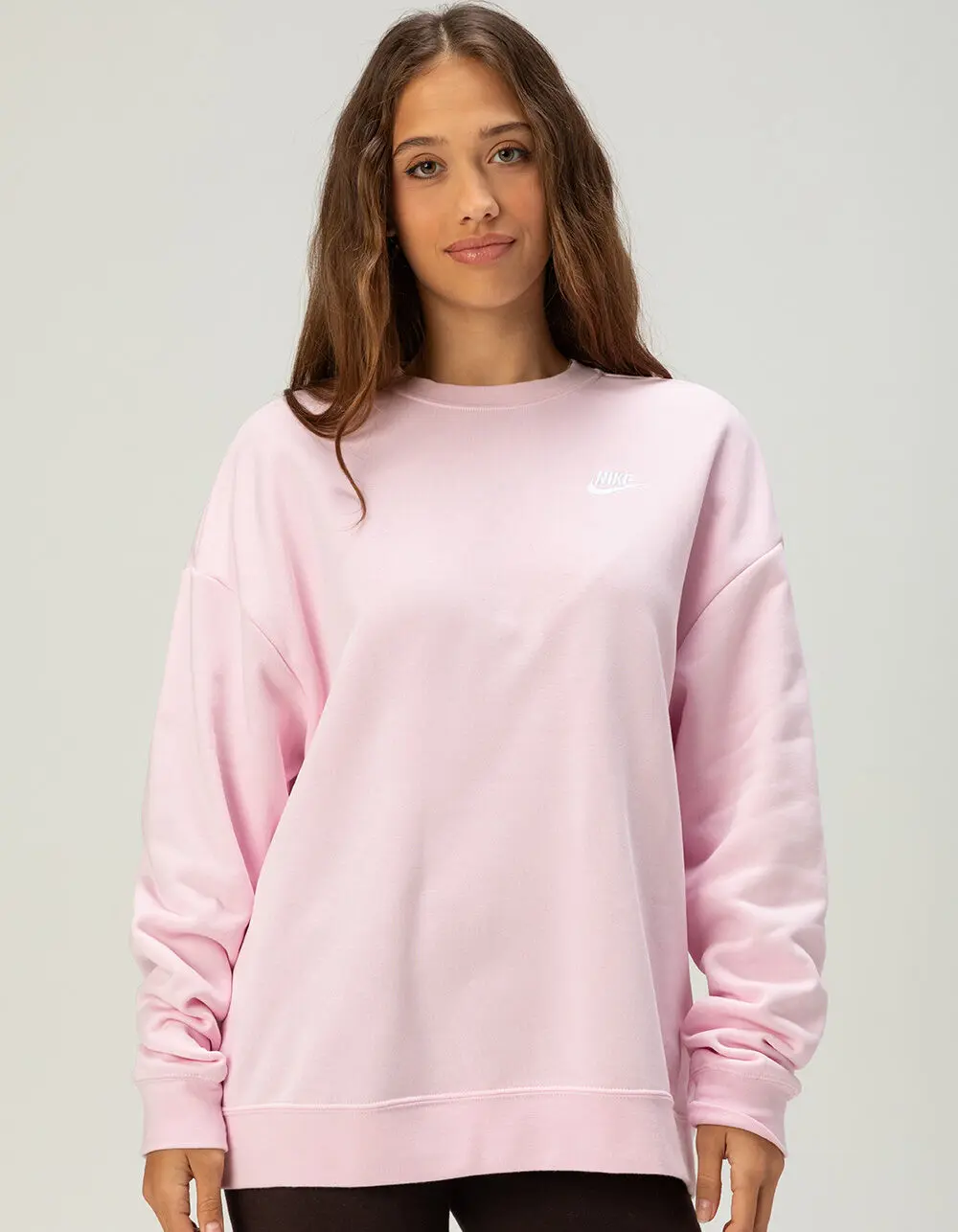 NIKE Sportswear Club Fleece Womens Loose Crewneck Sweatshirt