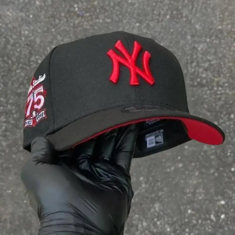 New Era New York Yankees pink MLB Cap - Adjustable Classic Baseball Hat