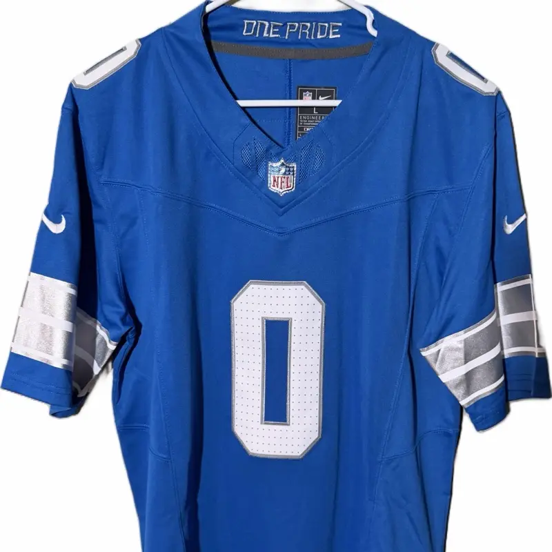 Jahmyr Gibbs Lions Jersey Men’s Large
