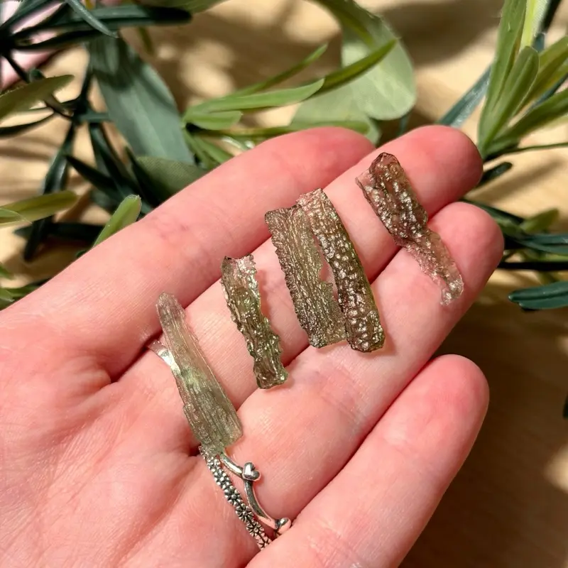 Authentic Moldavite Angel Chime Specimen - 0.5-1g Real Czech Moldavite Collectible, Gemstone Natural Crystal Necklace & Pendant, Collectibles, Gemstone Natural Crystal Necklaces & Pendants