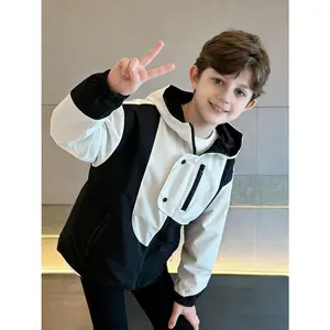 2026 Spring Boys' Color-Blocked Hooded American-Style Casual Jacket in Black And White, Featuring a Loose Fit That Is Lightweight And Breathable to Prevent Sweating. The Hood And Zipper Closure Are Suitable for The Temperature Changes of Spring