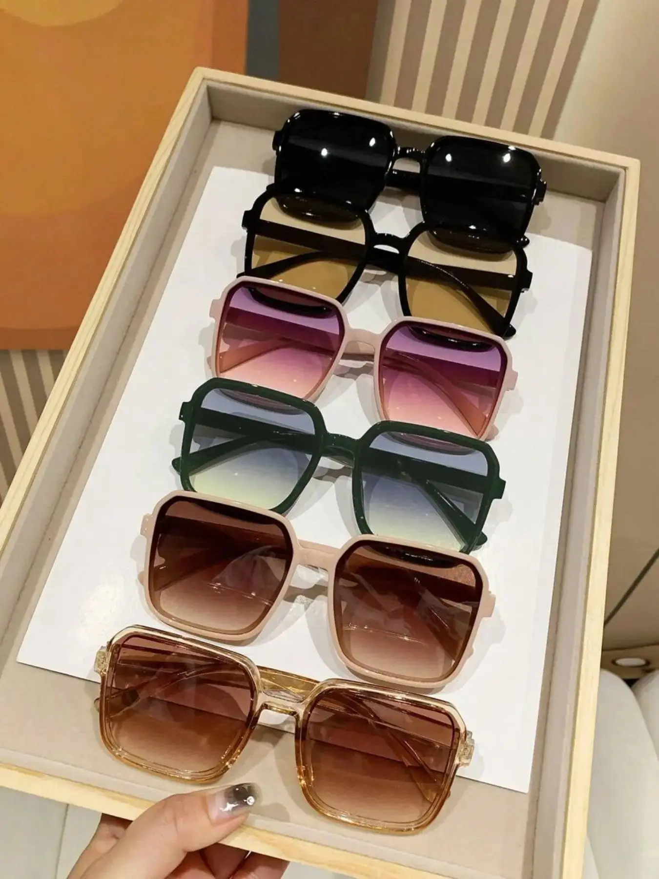 Unisex Simple Style High Quality Sunglasses, Trendy Casual Square Frame Sunglasses for Everyday Use, Fashion Accessories for Outdoor Activities, Trendy Beach Eyewear, Trendy Shades, Stylish Glasses