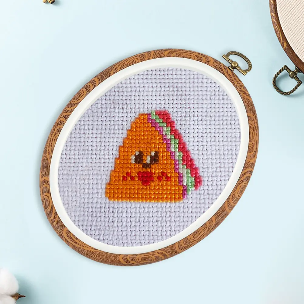 Round/Oval Embroidery Hoops Faux Wood Grain Cross Stitch Frames Handmade Cross Stitch Frame for Cross Stitch and Embroidery Projects